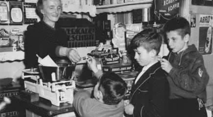 Een Geschiedenis van Snoepen en Snacken