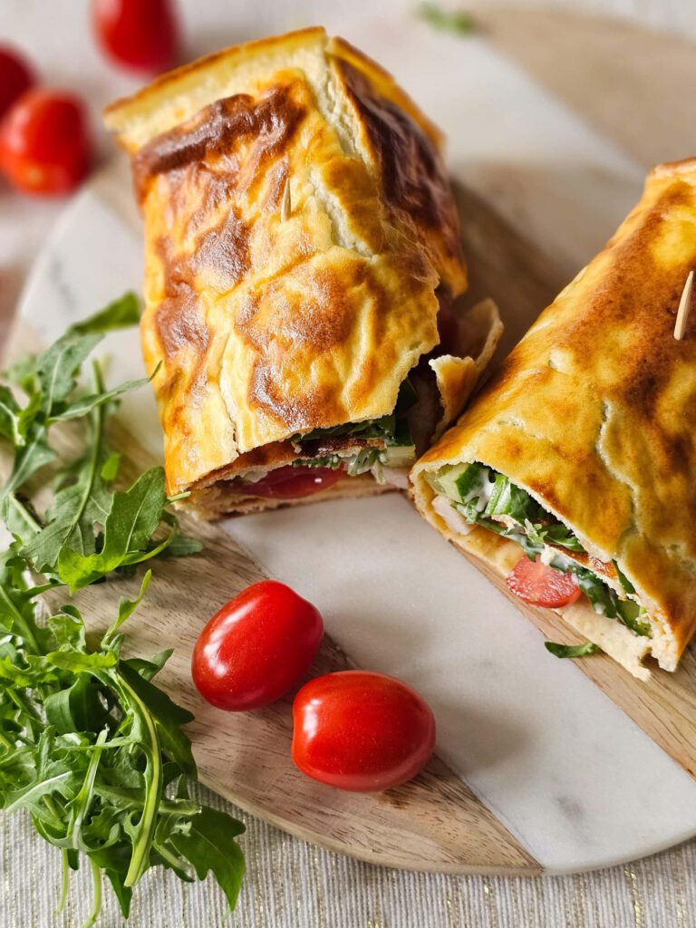 Flatbread van ei en cottage cheese